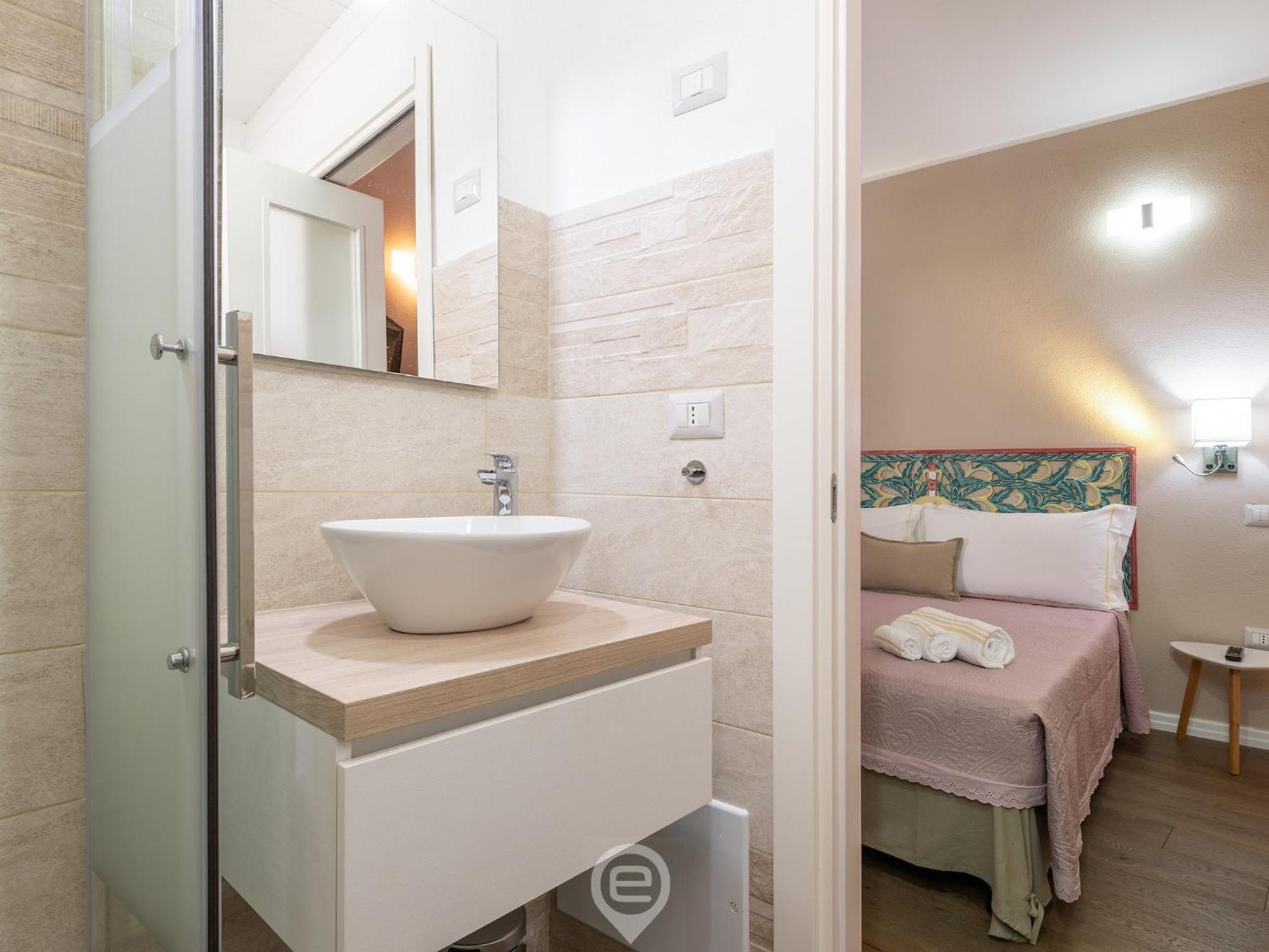 Promenade Boutique Rooms - City Centre カリアリ エクステリア 写真